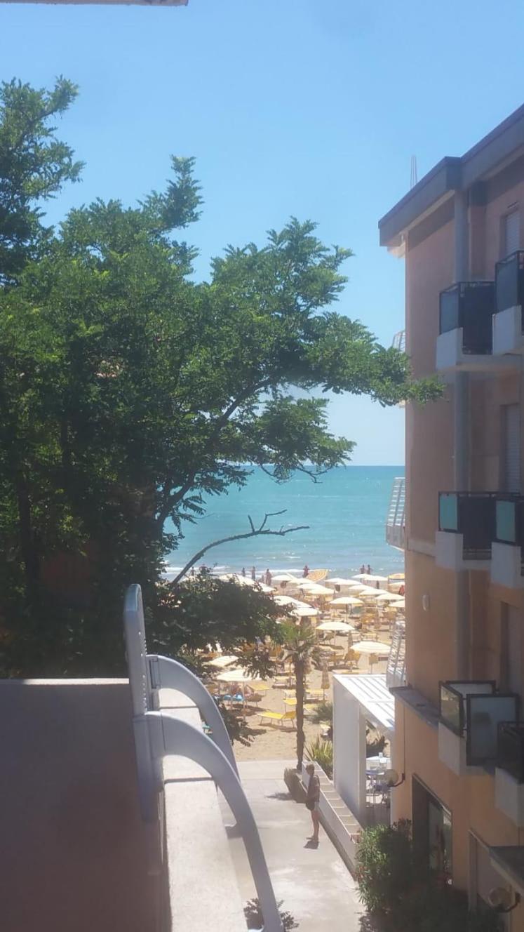Residence Ambra Lido di Jesolo Exterior photo